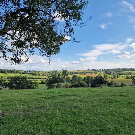 Pavillon En Pleine Nature