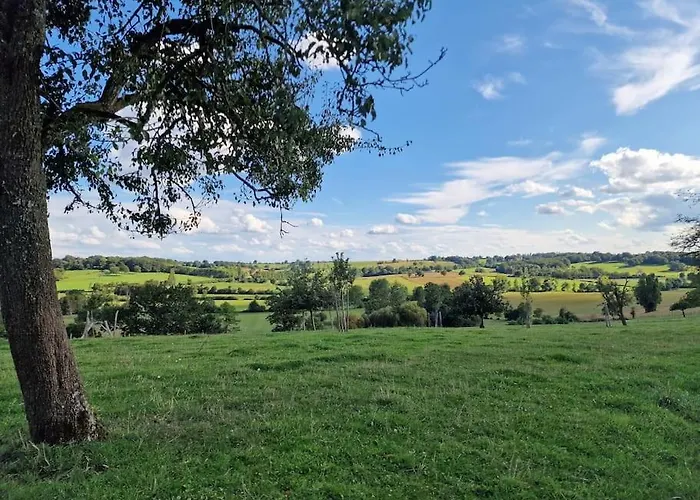 Pavillon En Pleine Nature